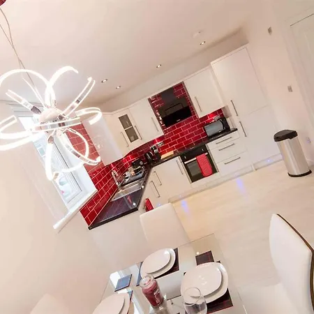 Live In Leeds Nazarene Apartment Leeds (West Yorkshire)