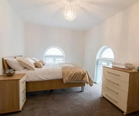 Live In Leeds Nazarene Apartment