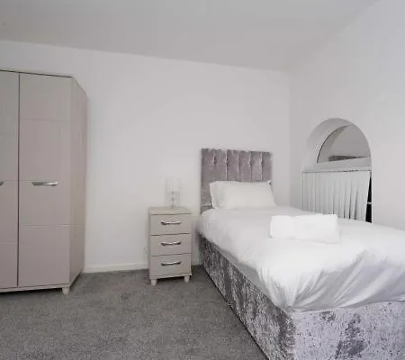 Live In Leeds Nazarene Apartment