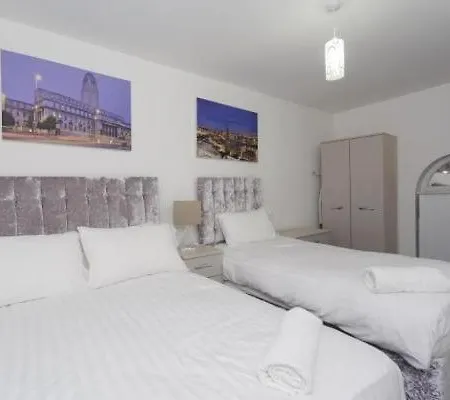 Appartement Live In Nazarene *