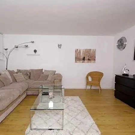 Apartment Live In Nazarene