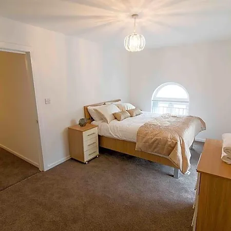 Apartment Live In Nazarene