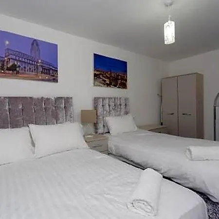 Apartment Live In Nazarene *
