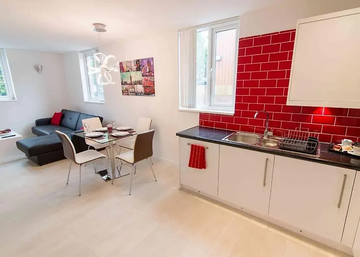 Live In Nazarene Apartment Leeds (West Yorkshire)