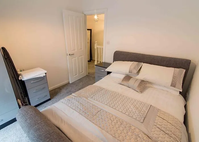 Apartment Live In Nazarene