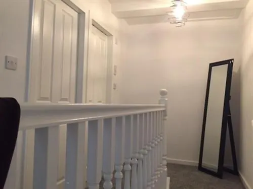 Apartment Live In Nazarene *