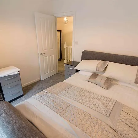 Apartment Live In Nazarene